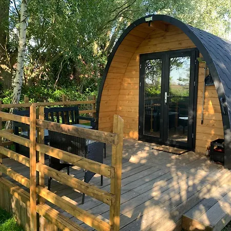 Le Lievre & La Tortue Cappelle-Brouck